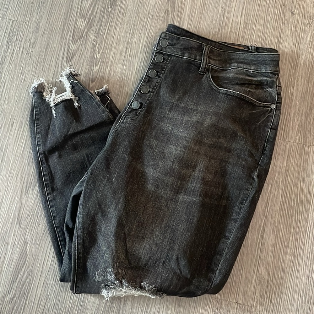 Judy Blue Skinny Fit Lite Black Distressed Jeans Size 24W - Picture 12 of 15
